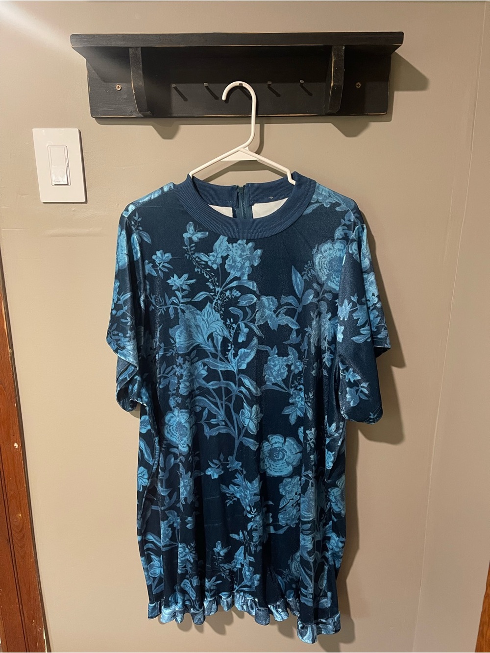 Floral Print Short Sleeve Dress in Navy & Teal